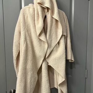 Fashion Nova soft Sherpa Jacket with hood